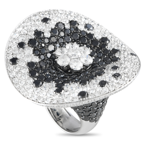 Maggioro 18K White Gold 16.57ct Black and White Diamond Cocktail Ring